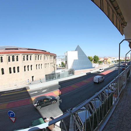 Apartamento El Mirlo Blanco Vilhena Exterior foto