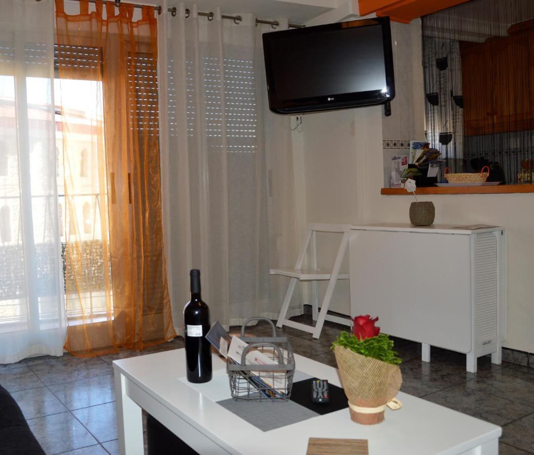 Apartamento El Mirlo Blanco Vilhena Exterior foto