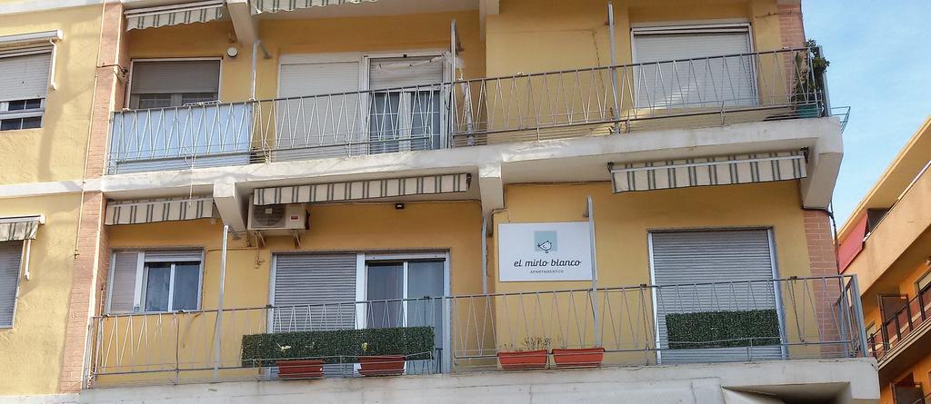 Apartamento El Mirlo Blanco Vilhena Exterior foto